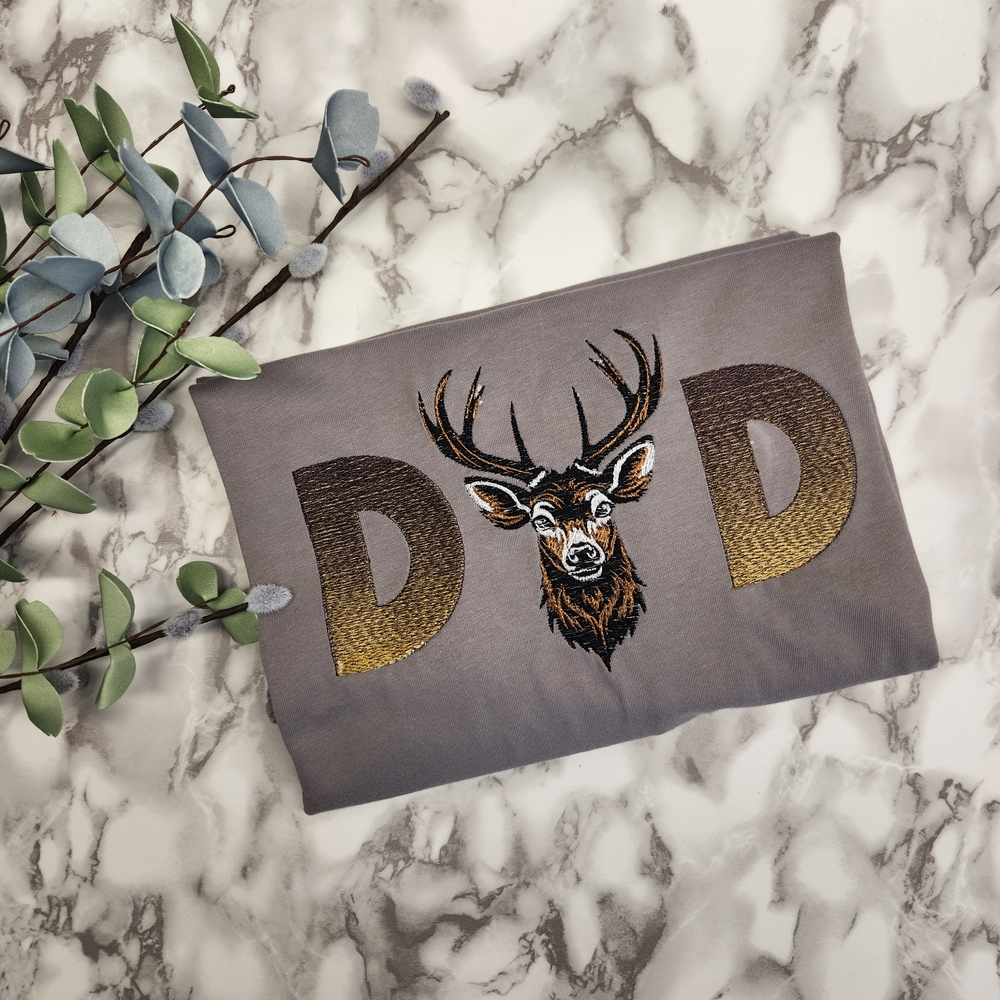 Toupe Sweatshirt with Deer Embroidery